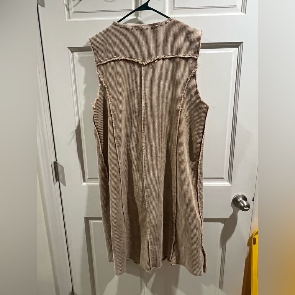 POL Studded Camel Corduroy Sleeveless Distressed Dress Duster Sz large Festival - Picture 5 of 5